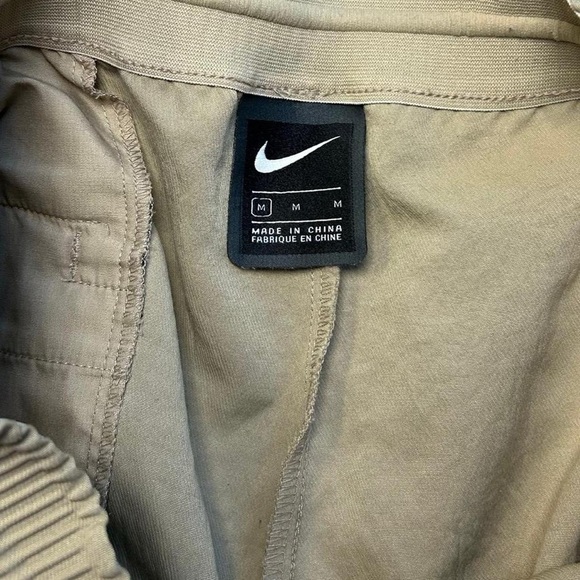 Nike Woven Tech Pants | Men’s Medium | Tan Khaki - Picture 5 of 11